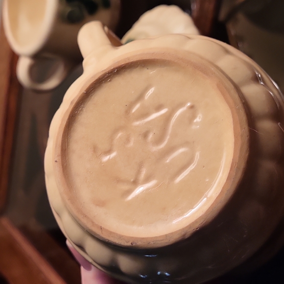 Vintage McCoy Brushed Creamer and Sugar Bowl - Picture 9 of 9